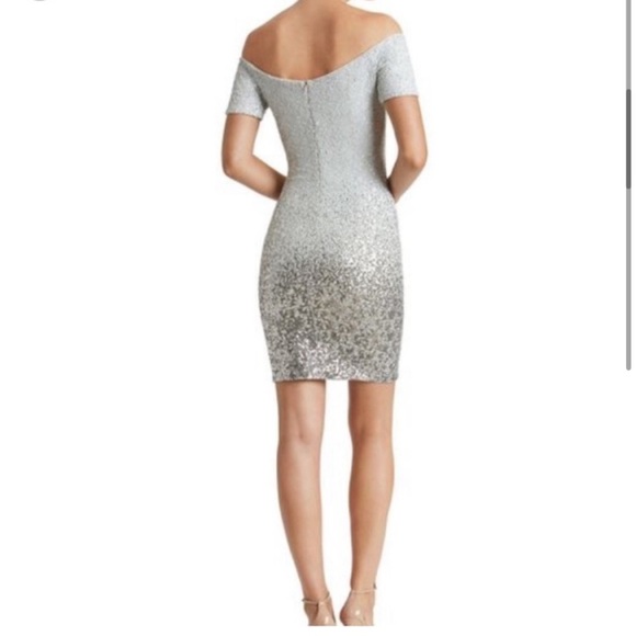 Dress the Population Larissa Off Shoulder Silver Ombre Sequin Mini Dress Sz S - Picture 8 of 8
